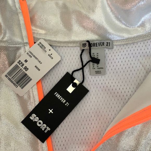 ✨Forever 21 Pull Over Never Worn!! - Picture 3 of 4